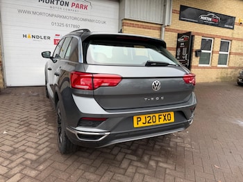 Used Volkswagen T-Roc 2020 for sale - 77688863: Photo