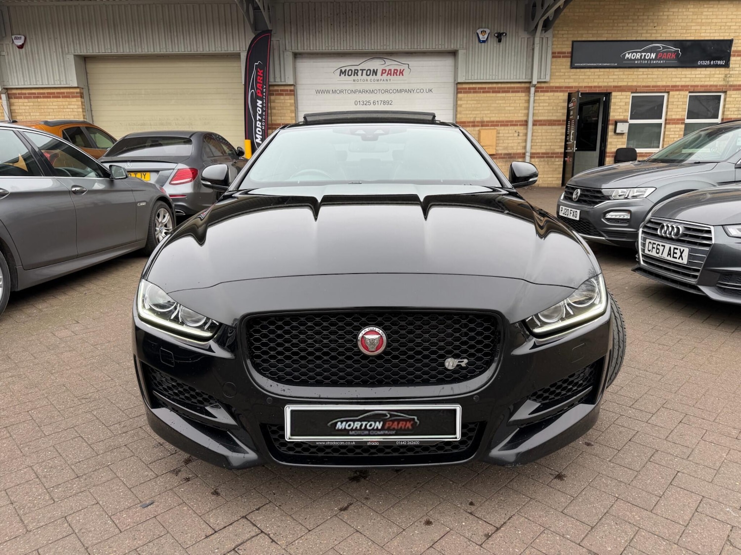 Used Jaguar XE for sale - 77982480: Photo 2