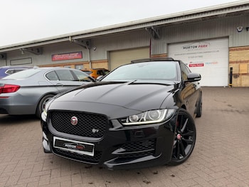 Used Jaguar XE 2017 for sale - 77982480: Photo