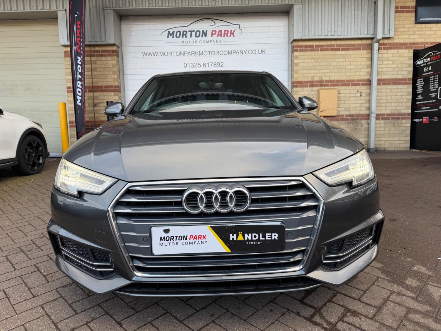 Used Audi A4 2017 for sale - 77688874: Photo 2