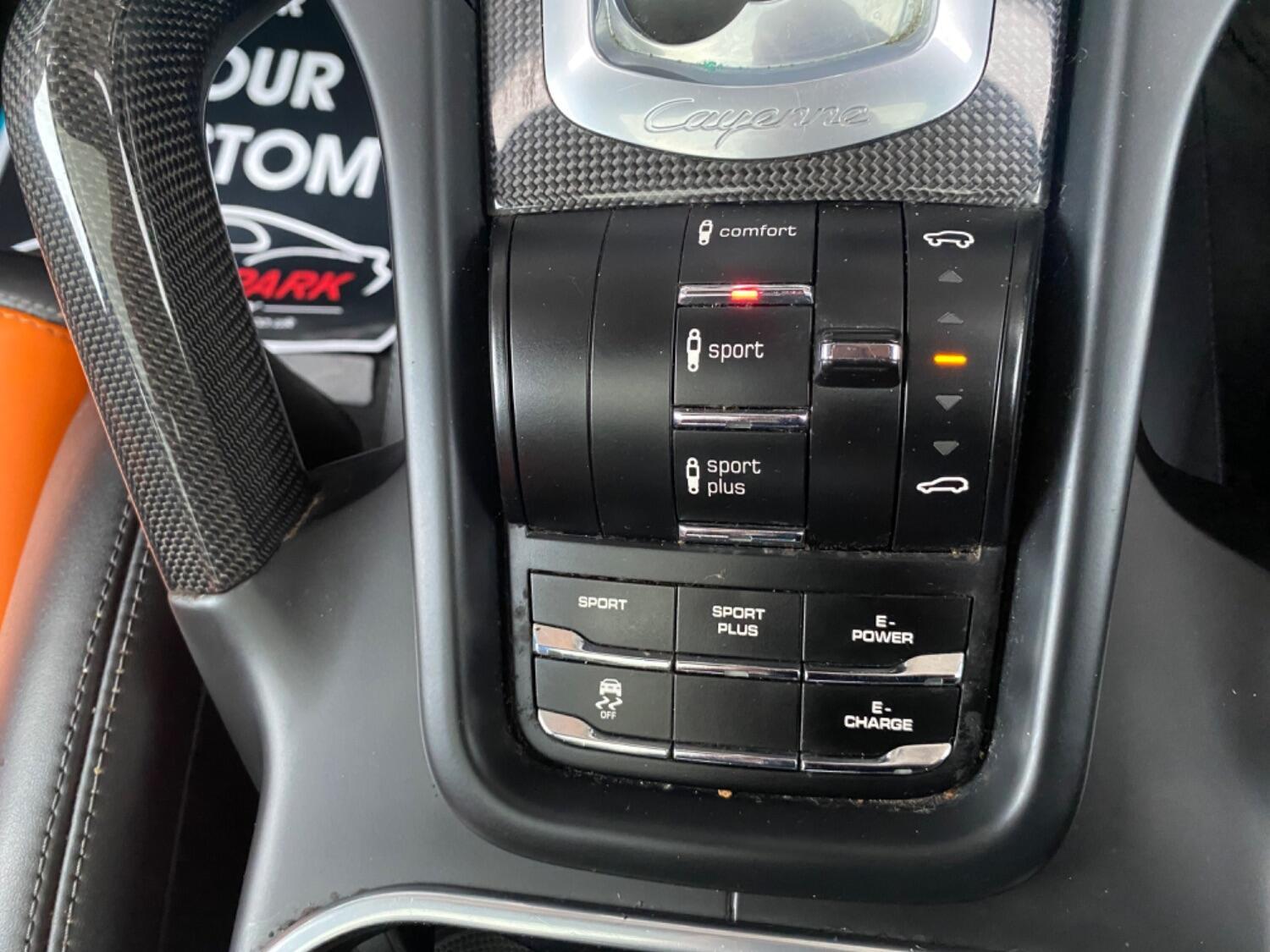 Used Porsche Cayenne 2014 for sale - 77854250: Photo 19