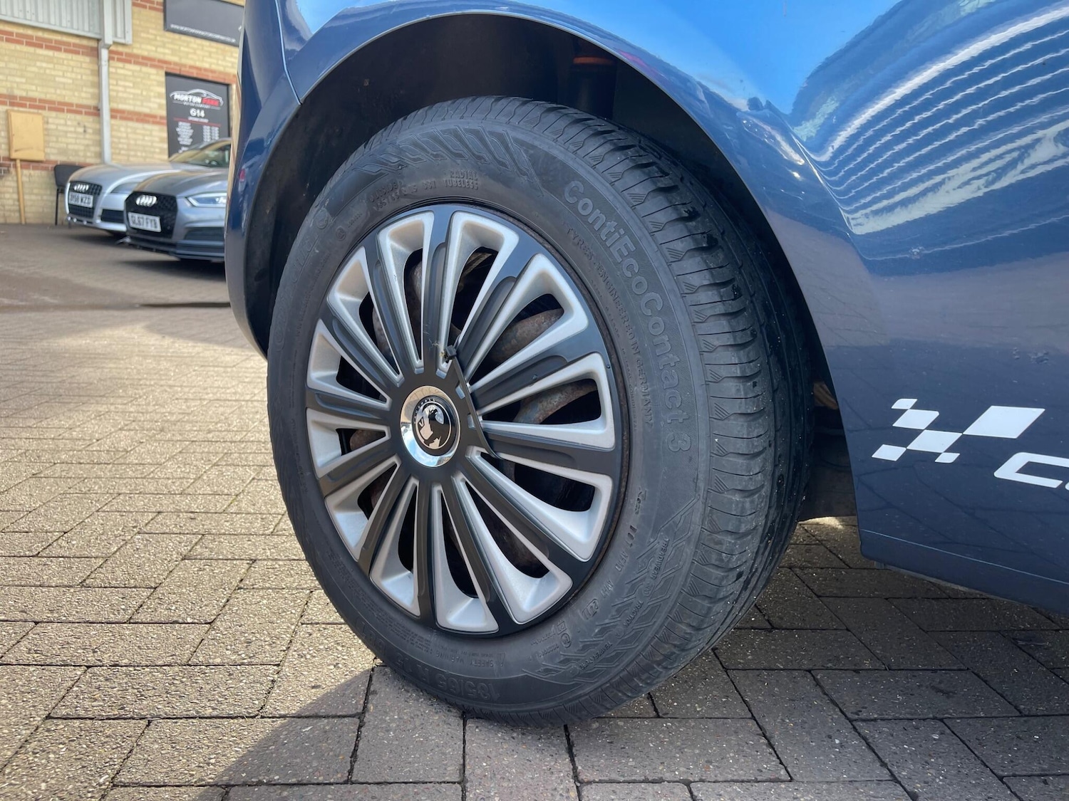 Used Vauxhall Corsa 2015 for sale - 77925141: Photo 5