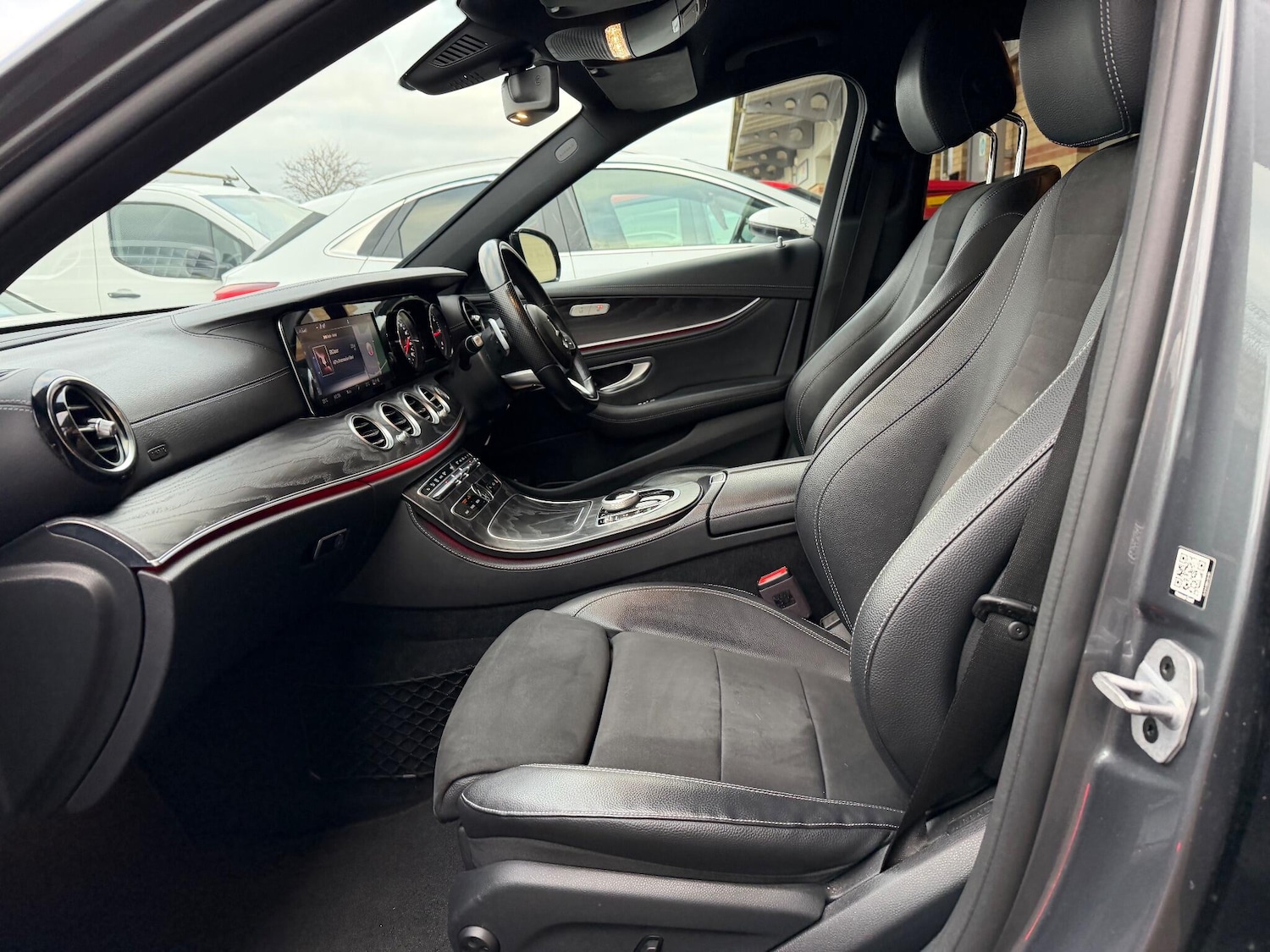 Used Mercedes-Benz E Class for sale - 77688862: Photo 12