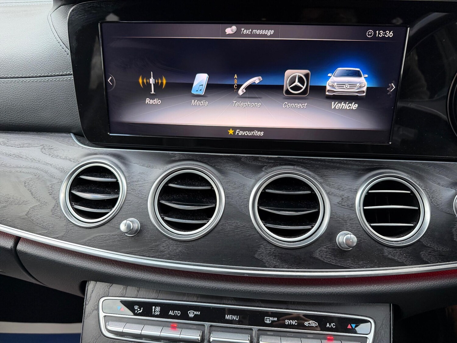 Used Mercedes-Benz E Class for sale - 77688862: Photo 27