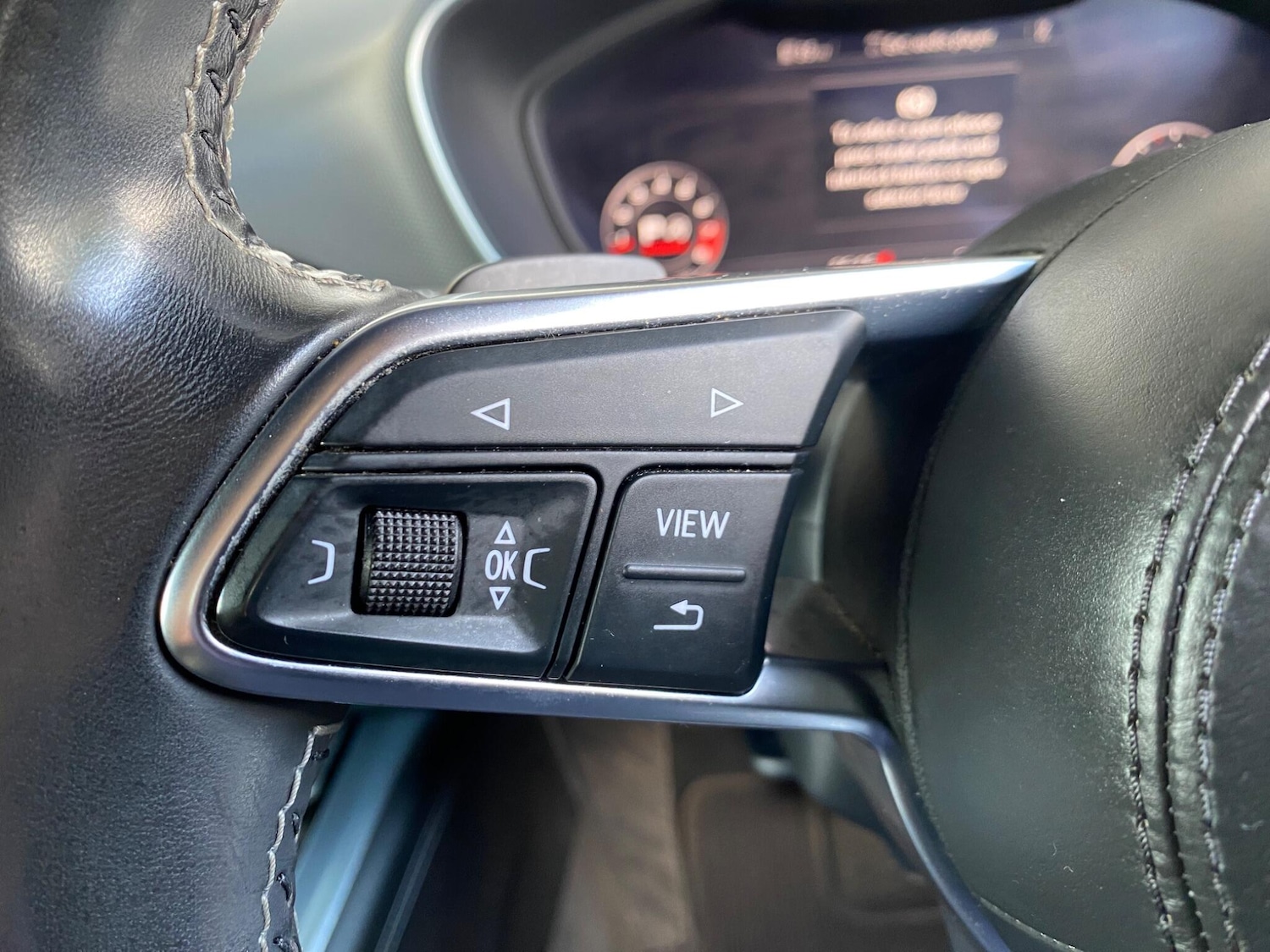 Used Audi TT 2015 for sale - 77688875: Photo 16