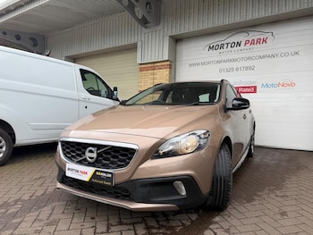 Used Volvo V40 2014 for sale - 79188799: Photo