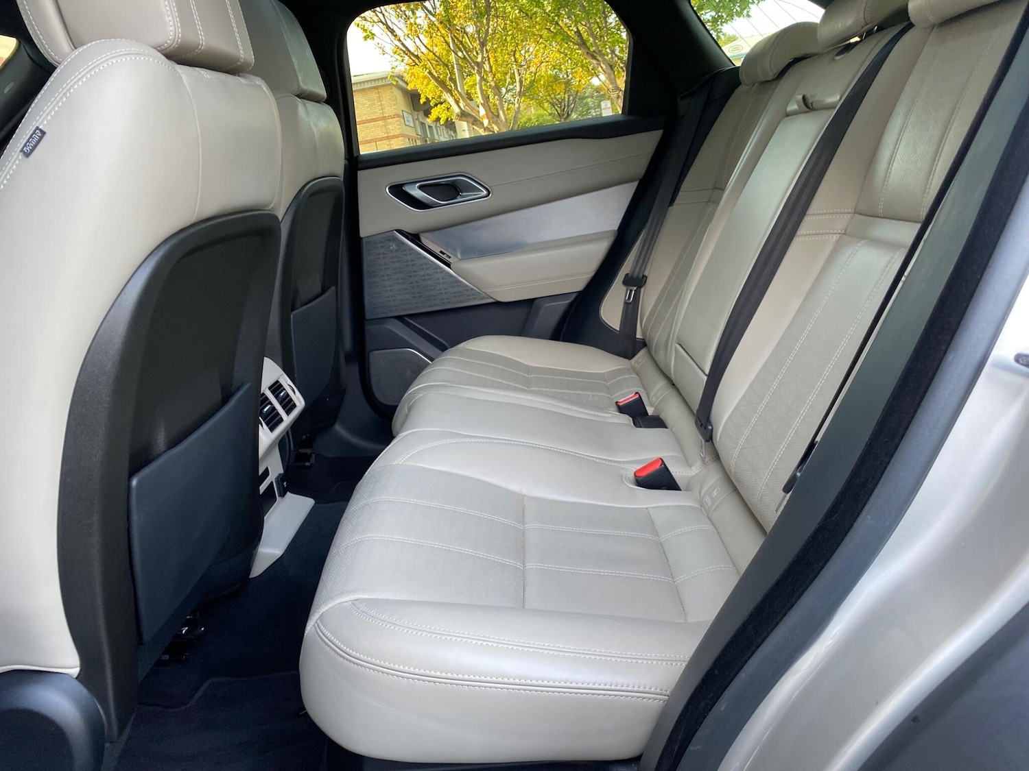 Used Land Rover Range Rover Velar 2019 for sale - 77688858: Photo 11