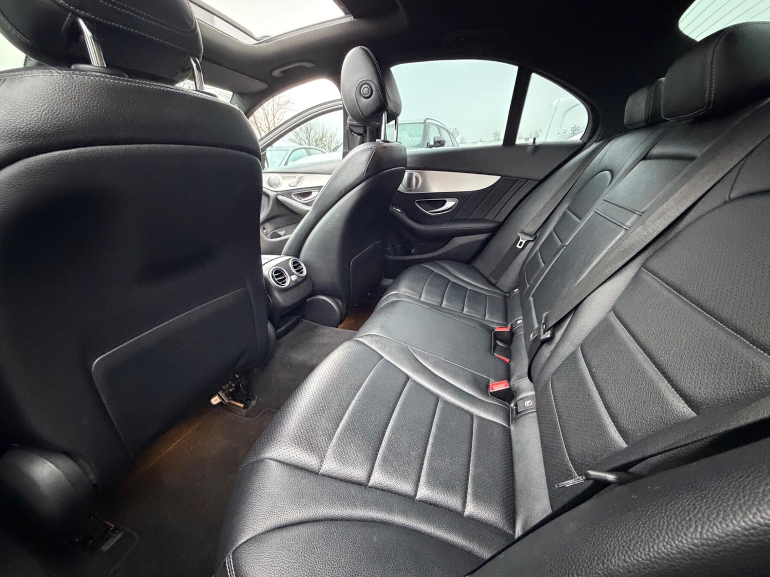 Used Mercedes-Benz C Class 2016 for sale - 77688871: Photo 14