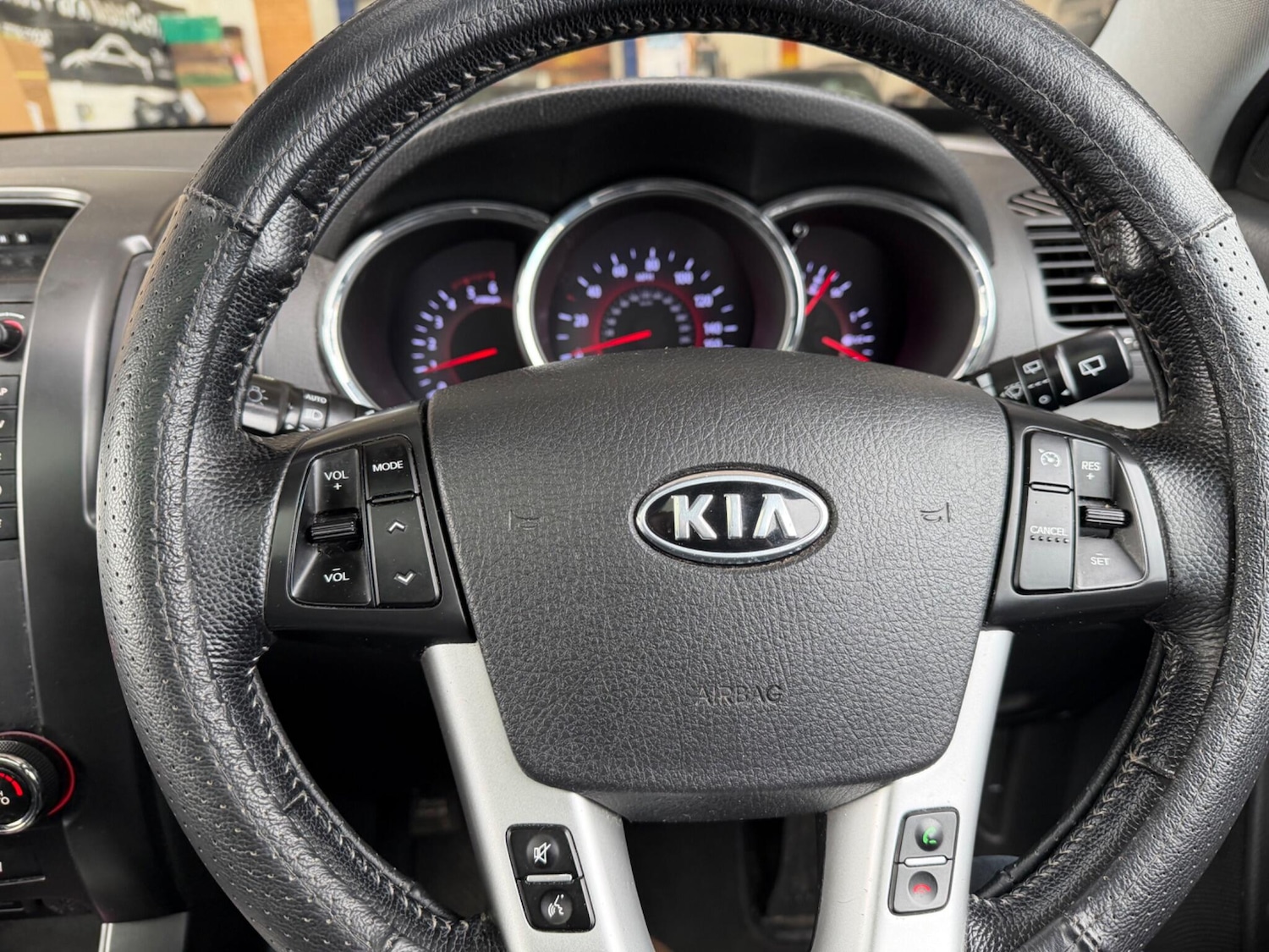 Used Kia Sorento 2012 for sale - 77688852: Photo 15