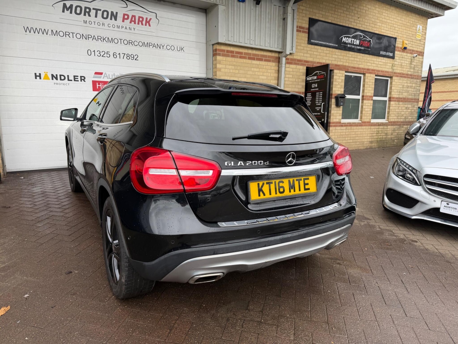 Used Mercedes-Benz GLA 2016 for sale - 77688877: Photo 4