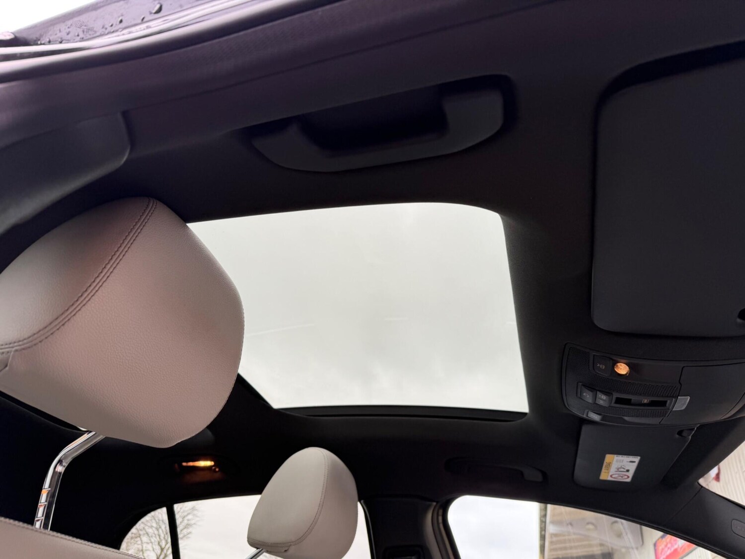 Used Mercedes-Benz GLA 2016 for sale - 77688877: Photo 40