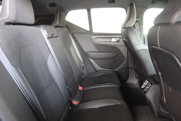 Used Volvo XC40 2021 for sale - 76334022: Photo 14