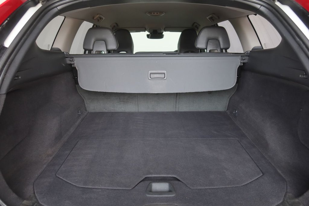 Used Volvo XC60 2017 for sale - 76118995: Photo 11