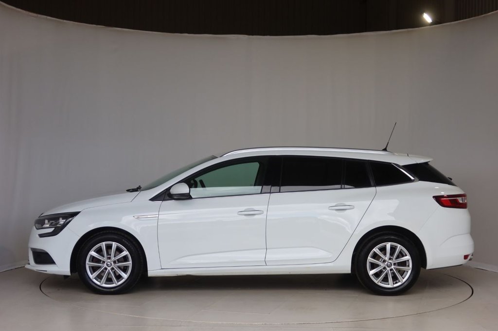 Used Renault Megane 2017 for sale - 75974337: Photo 15