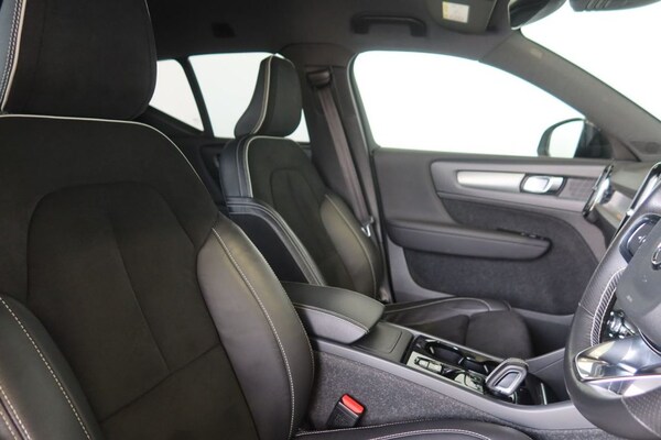 Used Volvo XC40 2021 for sale - 75306635: Photo 5