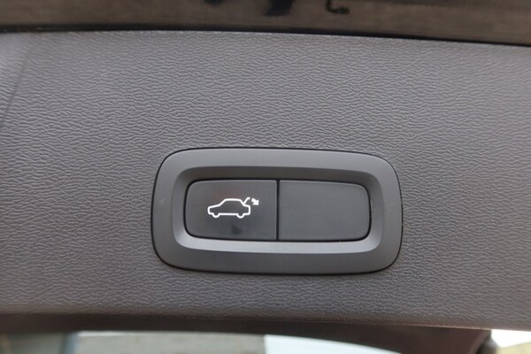 Used Volvo XC40 2021 for sale - 75347063: Photo 11