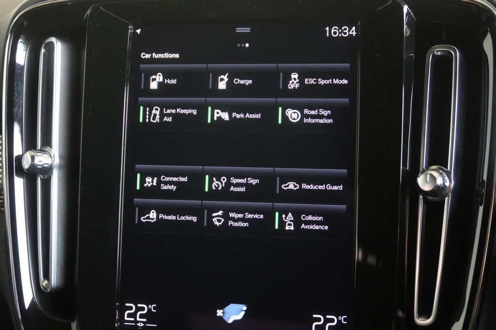 Used Volvo XC40 2021 for sale - 76118456: Photo 16