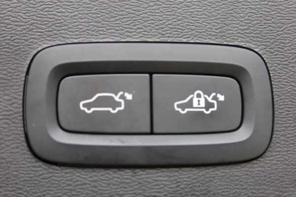 Used Volvo XC40 2022 for sale - 76236214: Photo 15