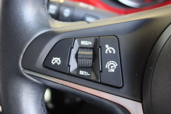 Used Vauxhall ADAM 2017 for sale - 76106195: Photo 6