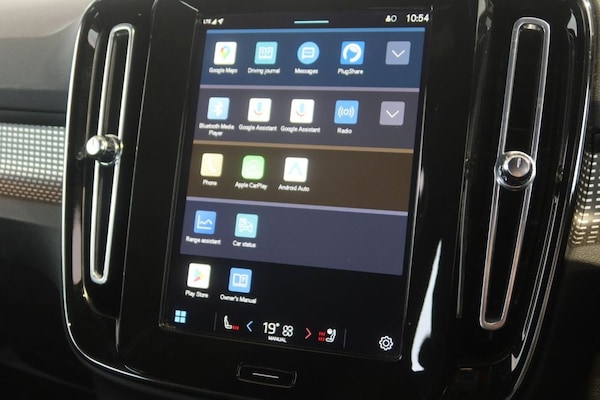 Used Volvo XC40 2022 for sale - 76236219: Photo 20