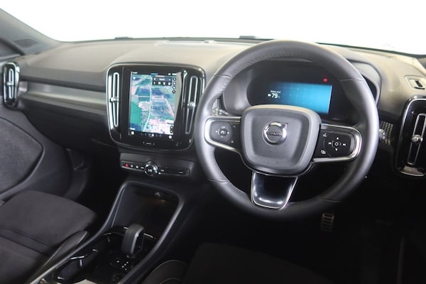 Used Volvo XC40 2022 for sale - 76236219: Photo 5