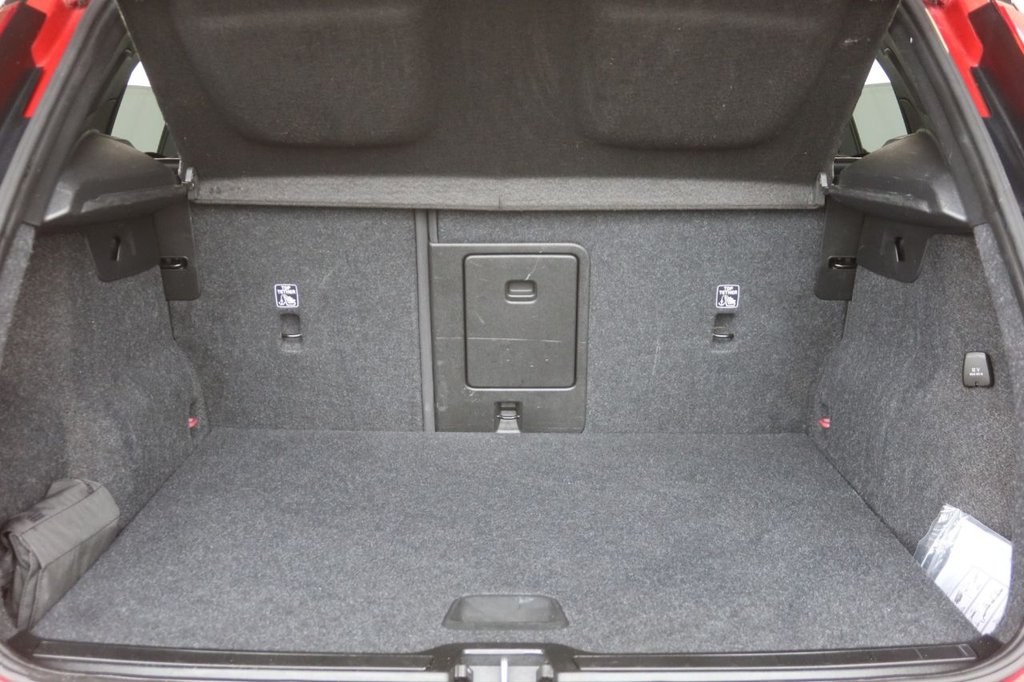 Used Volvo XC40 2021 for sale - 76429867: Photo 8