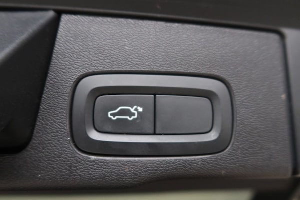 Used Volvo XC60 2021 for sale - 75716398: Photo 11