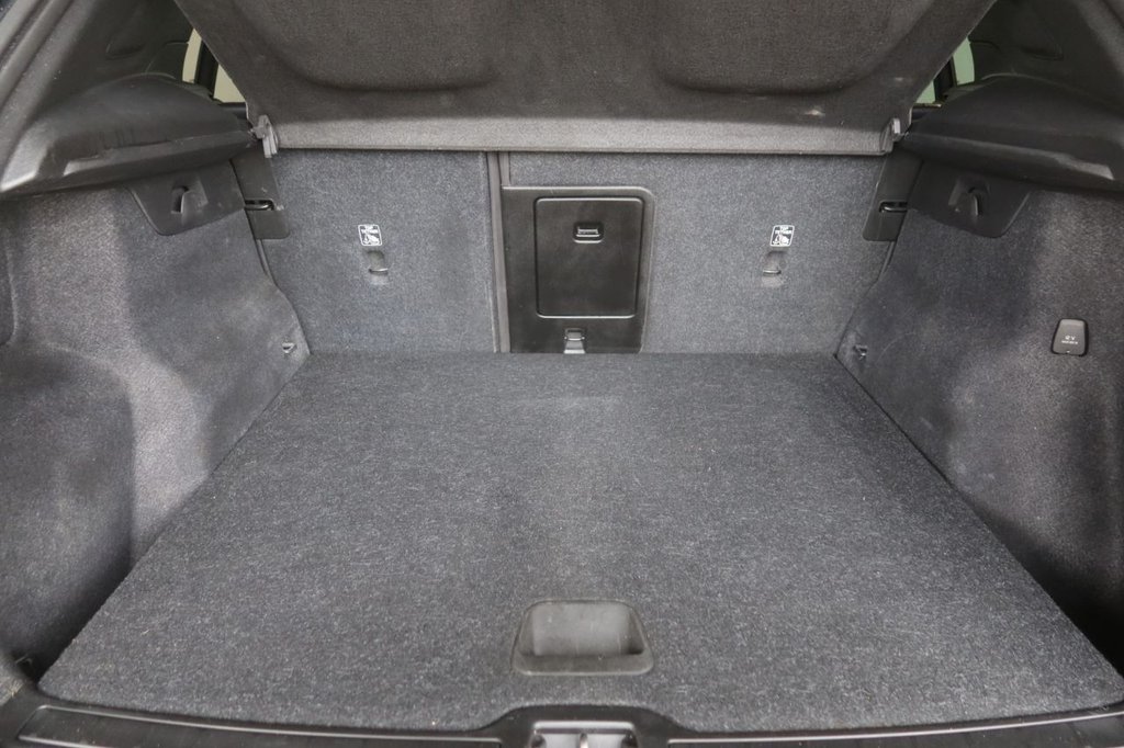 Used Volvo XC40 2022 for sale - 76092688: Photo 8