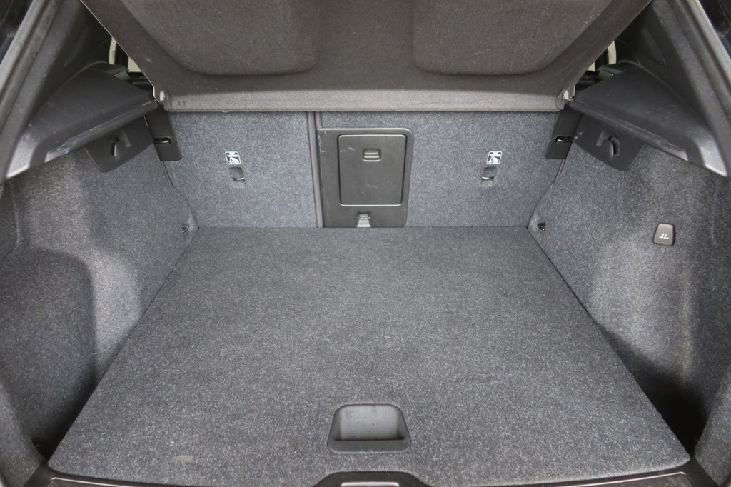 Used Volvo XC40 2021 for sale - 76429861: Photo 12