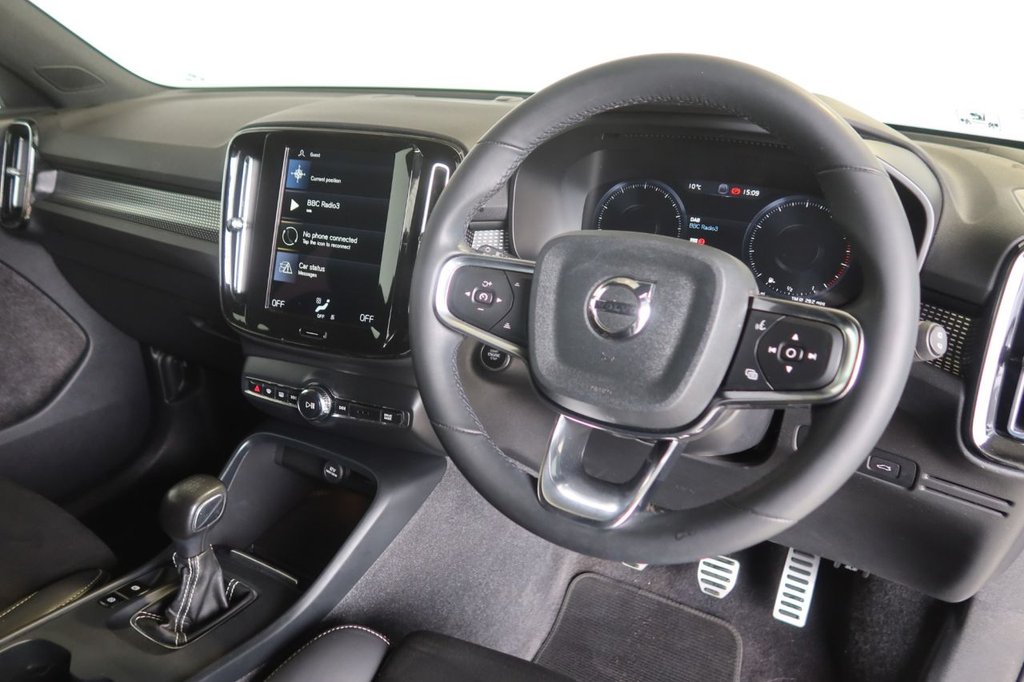 Used Volvo XC40 2021 for sale - 76375901: Photo 5