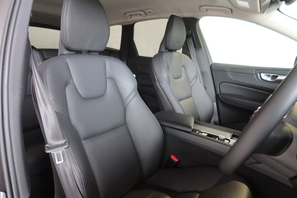Used Volvo XC60 2023 for sale - 76162825: Photo 12