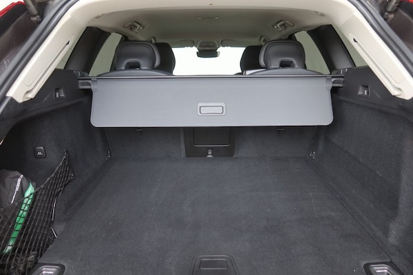 Used Volvo XC60 2023 for sale - 76162825: Photo 8