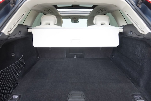 Used Volvo XC60 2022 for sale - 76080513: Photo 10