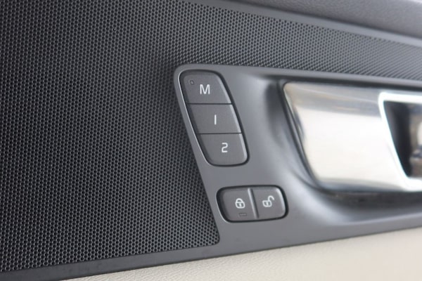 Used Volvo XC60 2022 for sale - 76080513: Photo 14