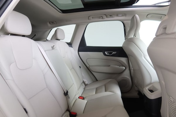 Used Volvo XC60 2022 for sale - 76080513: Photo 17