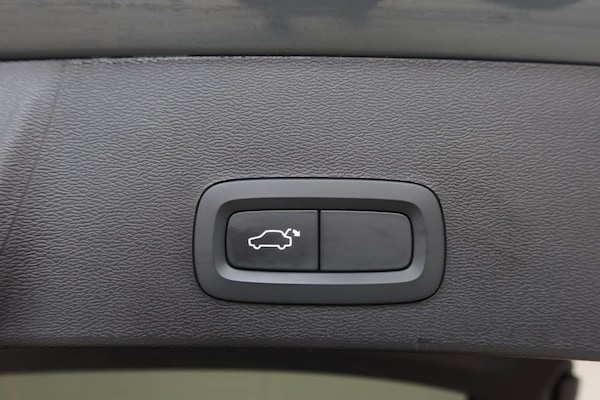 Used Volvo XC40 2021 for sale - 76334019: Photo 10