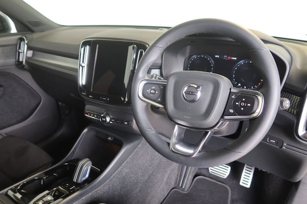 Used Volvo XC40 2021 for sale - 76334019: Photo 5