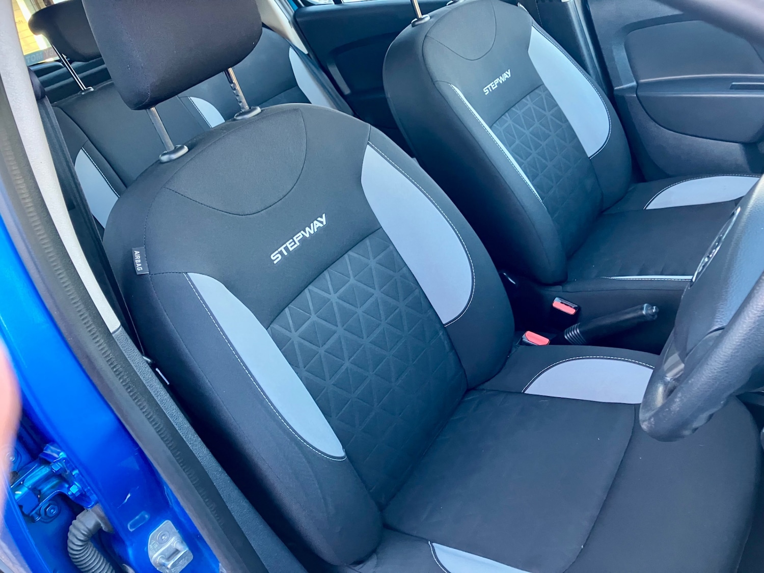 Used Dacia Sandero Stepway 2016 for sale - 76383443: Photo 10