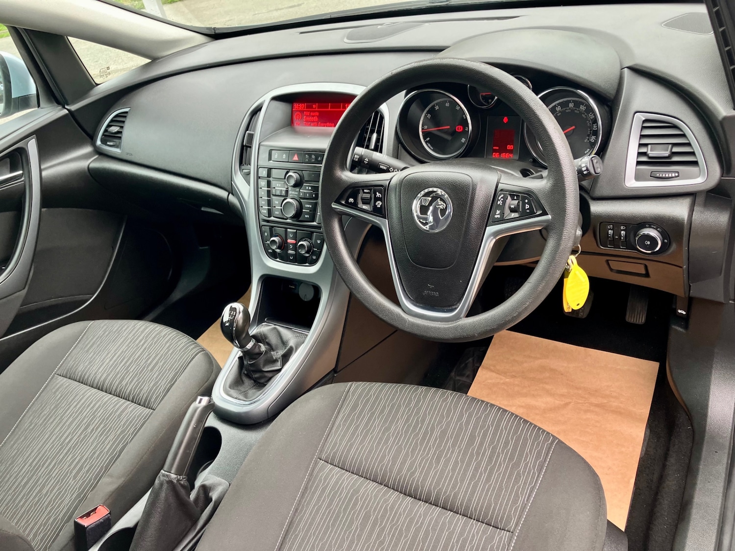 Used Vauxhall Astra 2014 for sale - 77790243: Photo 8