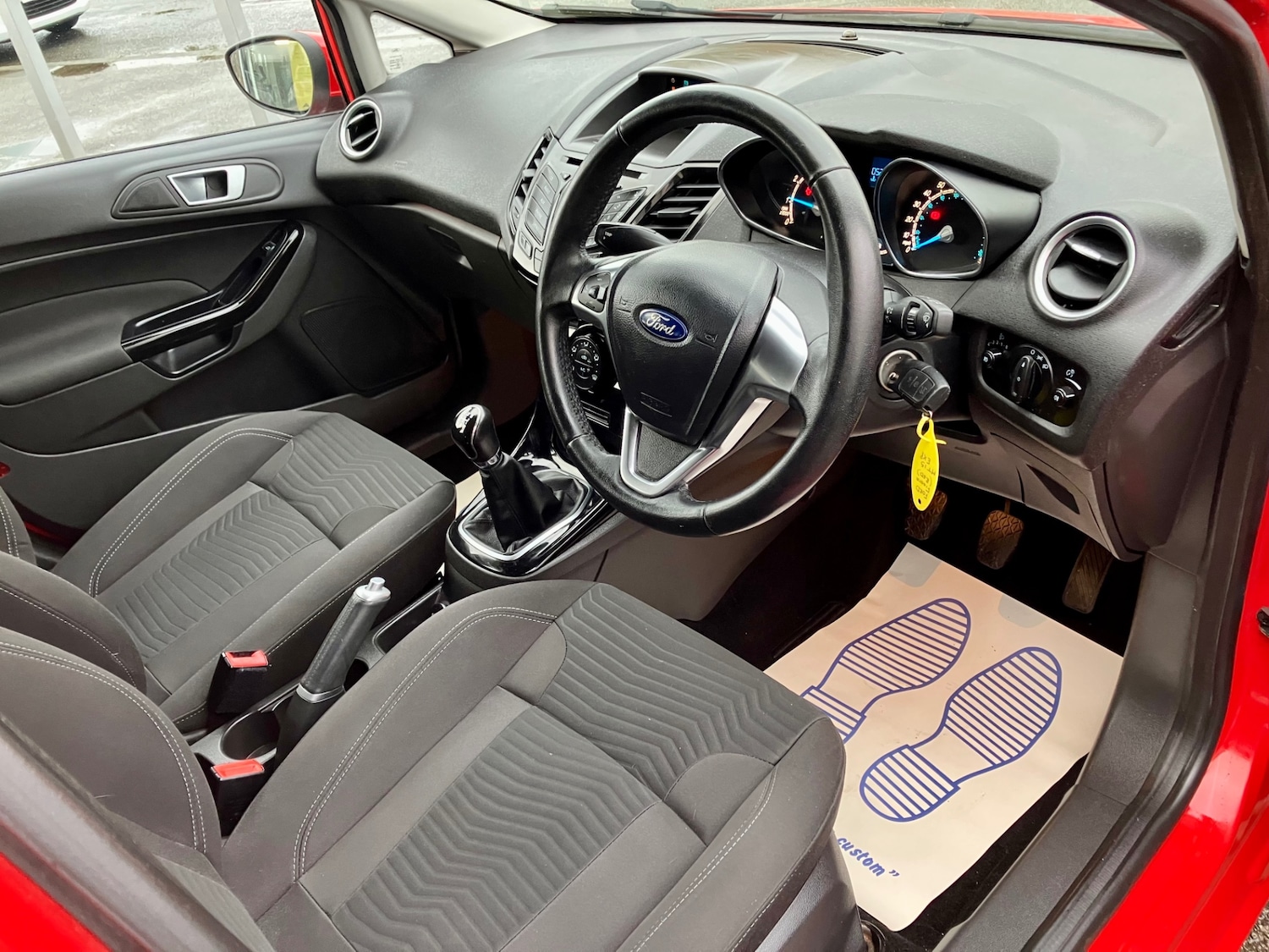 Used Ford Fiesta 2015 for sale - 76845918: Photo 9