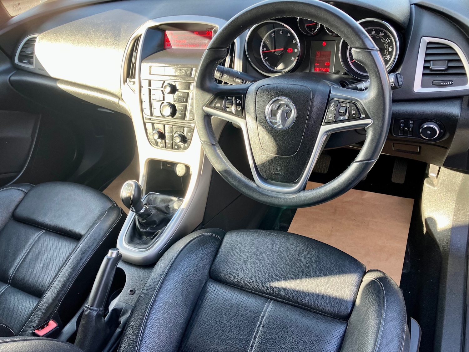 Used Vauxhall Astra 2015 for sale - 77873242: Photo 11