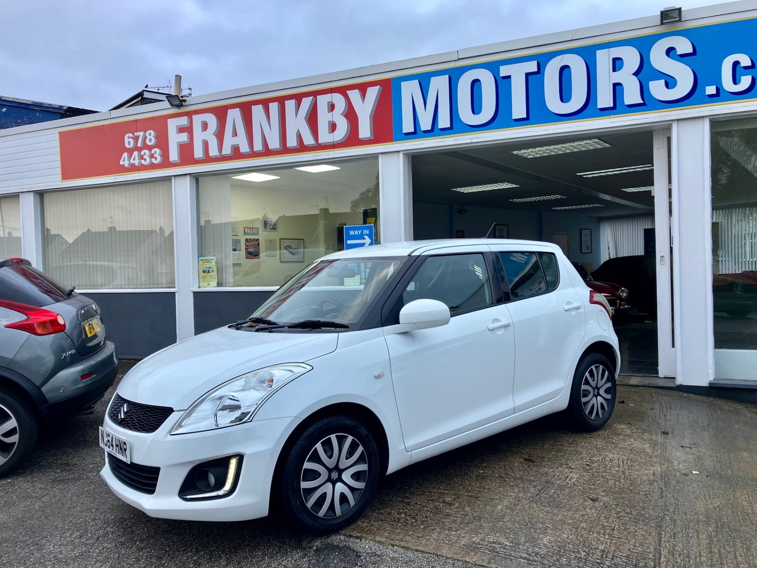 Used Suzuki Swift 2014 for sale - 76845924: Photo 3