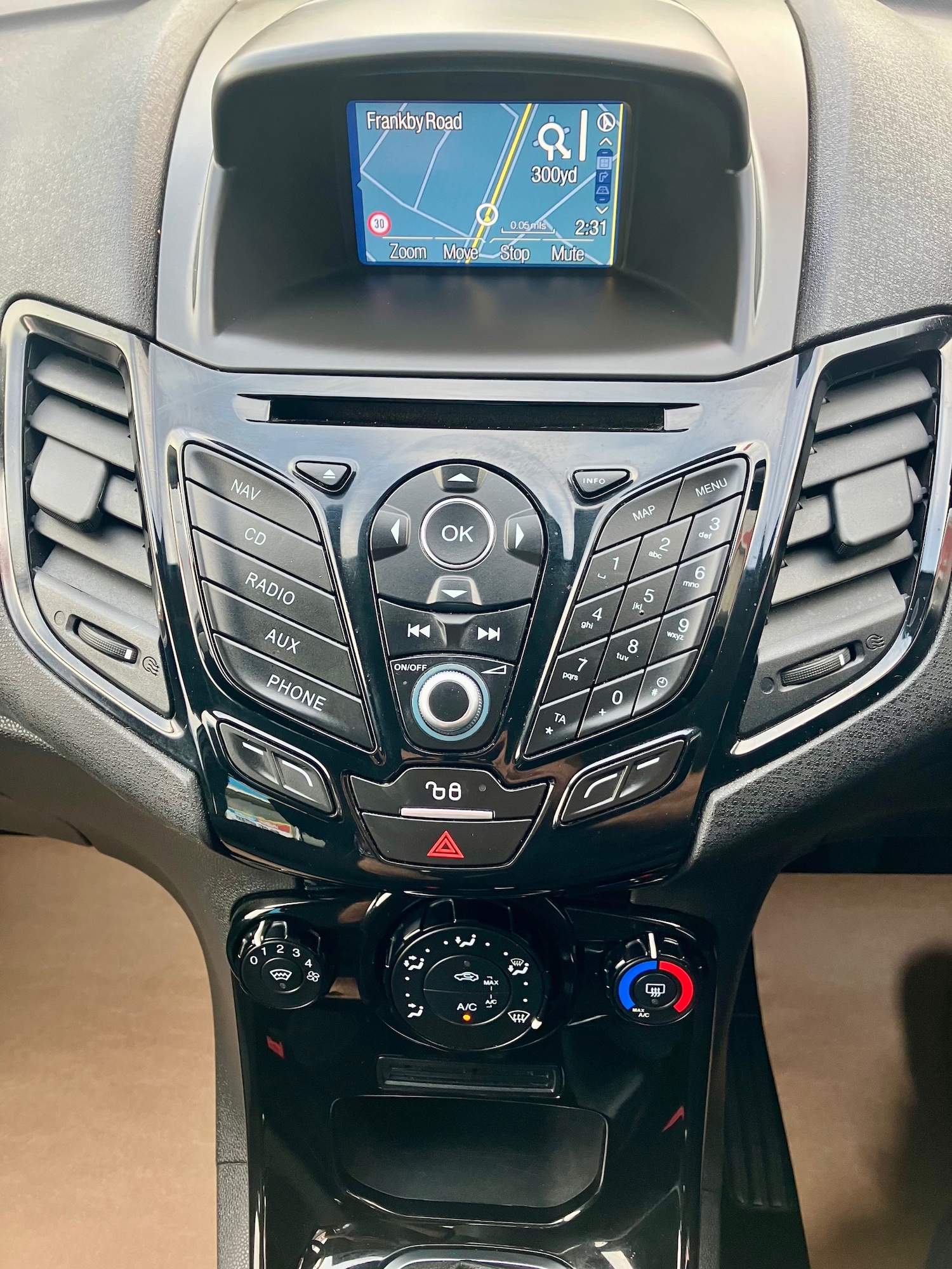 Used Ford Fiesta 2016 for sale - 77261240: Photo 13