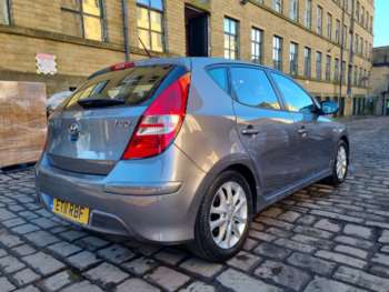 Used Hyundai i30 2011 for sale - 74389735: Photo