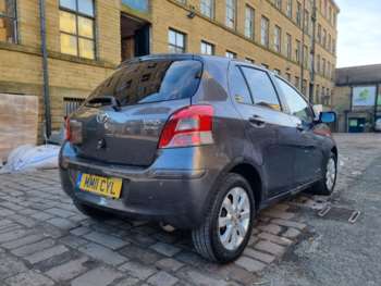 Used Toyota Yaris 2011 for sale - 74389638: Photo