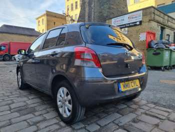 Used Toyota Yaris 2011 for sale - 74389638: Photo