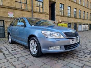 2010 (10) - 1.6 TDI CR Elegance 5dr