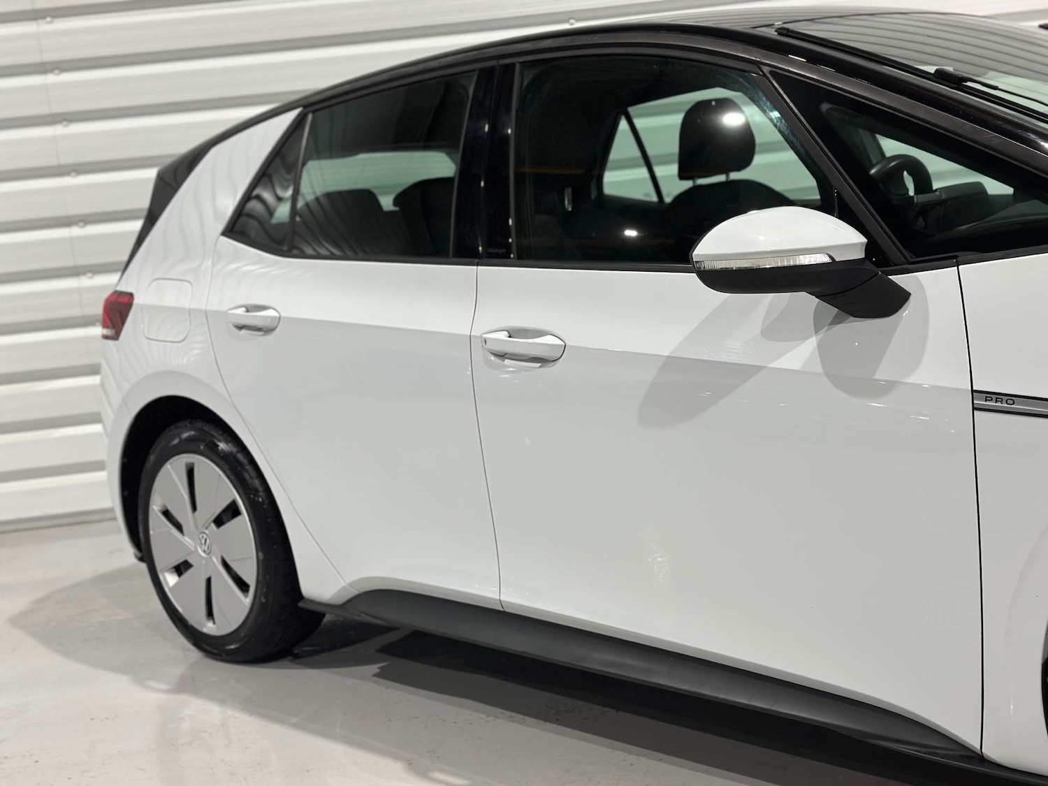 Used Volkswagen ID.3 2021 for sale - 77548558: Photo 2