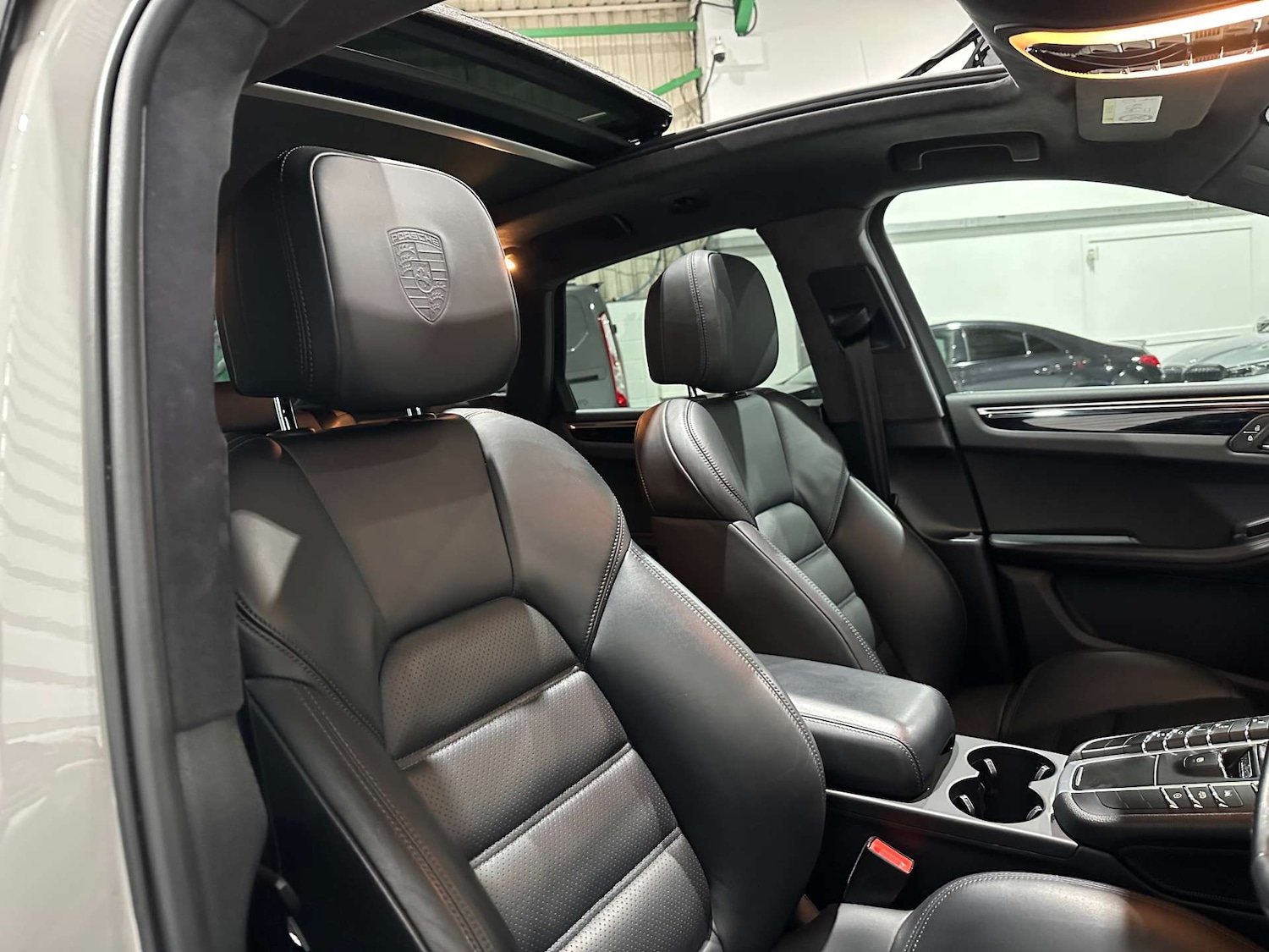 Used Porsche Macan 2020 for sale - 77609445: Photo 12