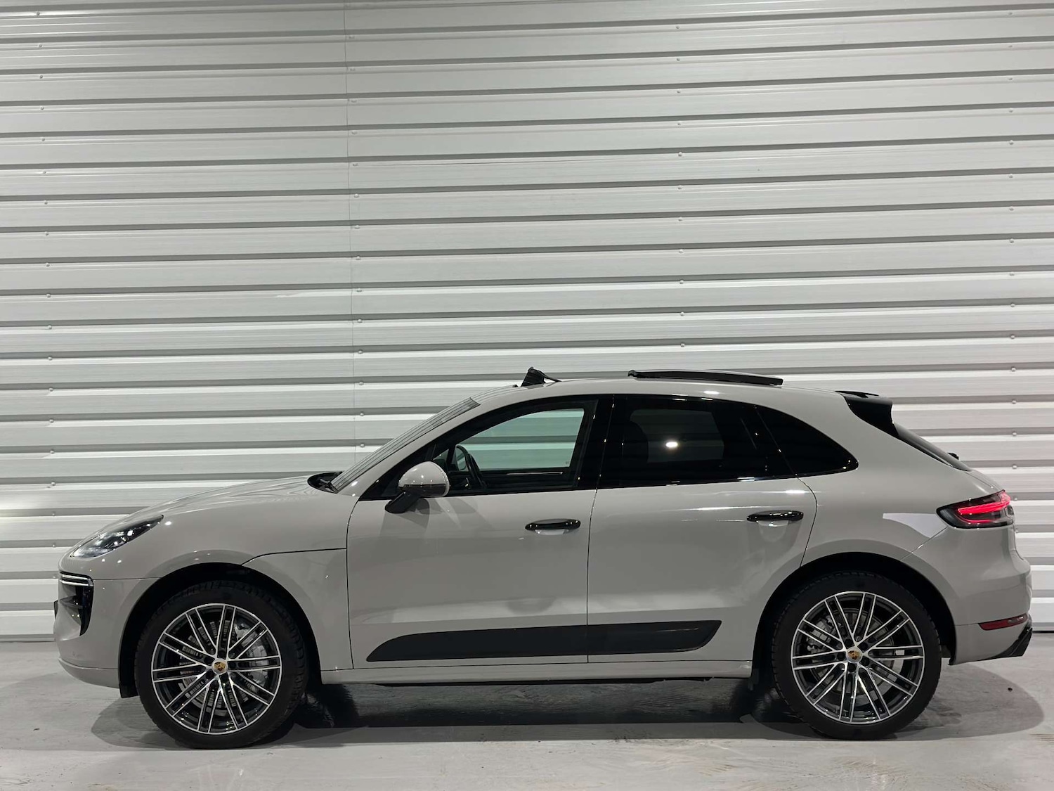 Used Porsche Macan 2020 for sale - 77609445: Photo 47
